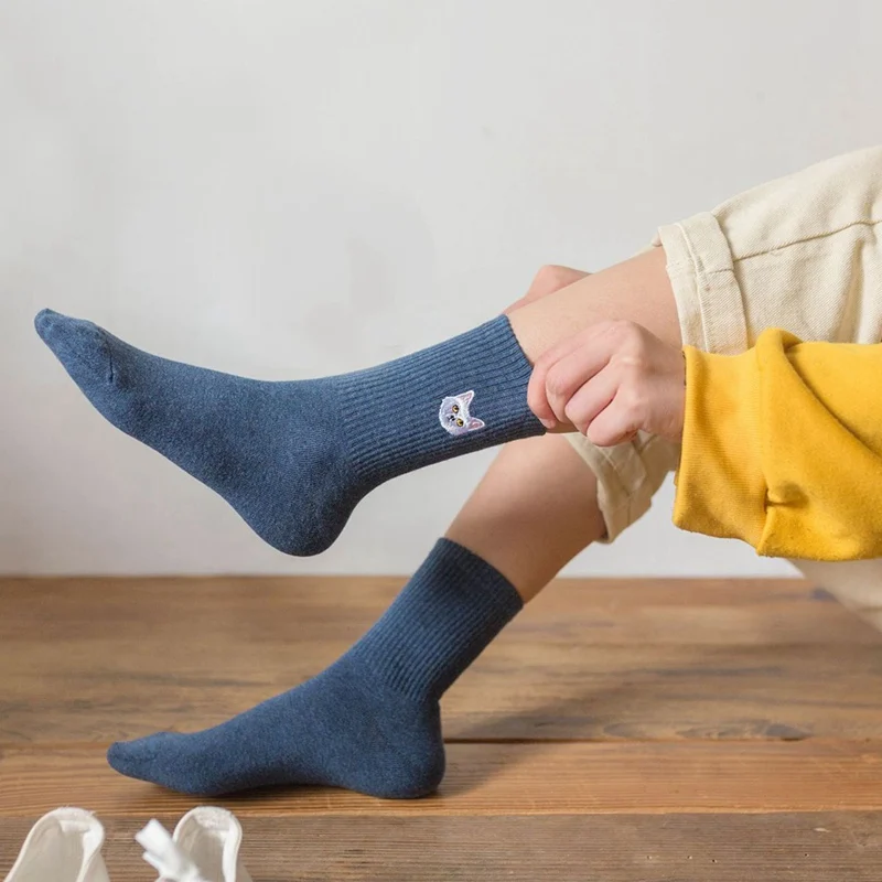 Женские хлопковые носки с вышитым котом; женские Теплые повседневные носки на осень и зиму; calcetines femeninos