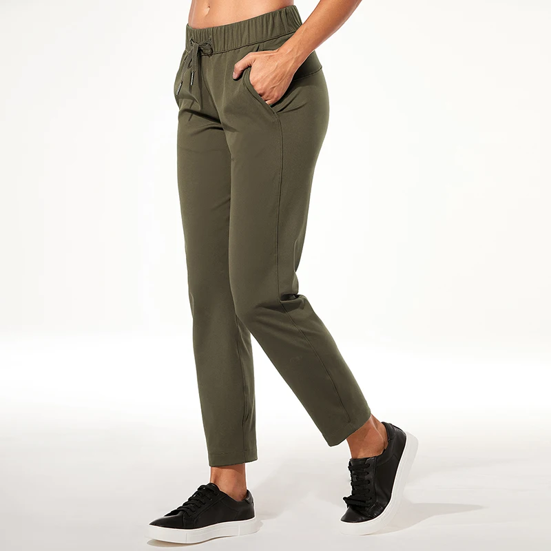 

La Isla Women's Stretch Sports Pants Drawstring Trackpants Outdoor Cargo 7/8 Pants with Pockets