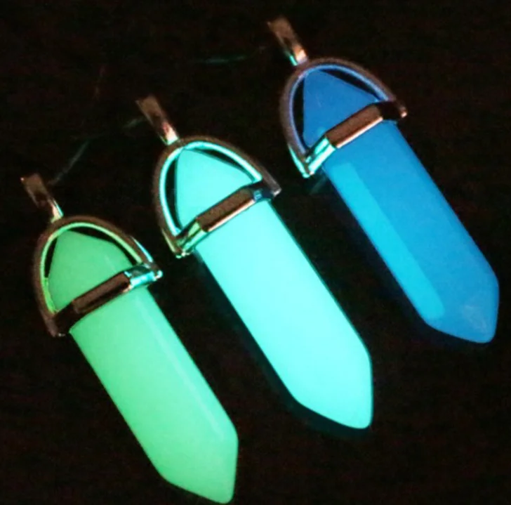 

100PCS Luminous Stone Fluorescent Hexagonal Column Necklace Natural Crystal Gem Stone Pendant Leather Chains Necklace