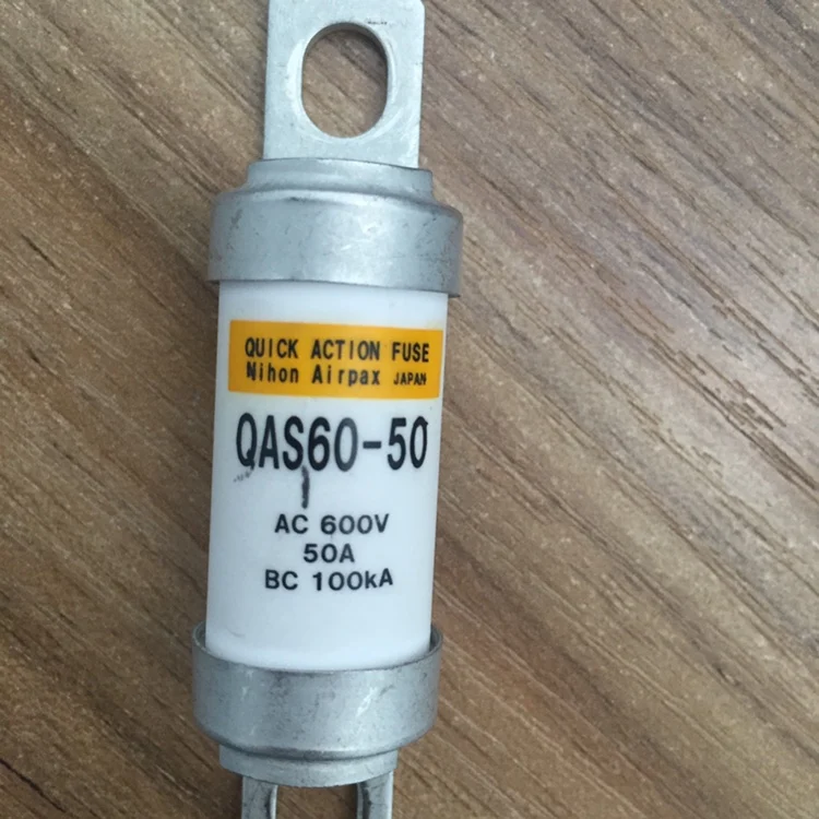 Предохранители: QAS60-75 75A 600 V/QAS60-50 QAS60-50S 50A 600 V/QAS60-20 QAS60-30 aR