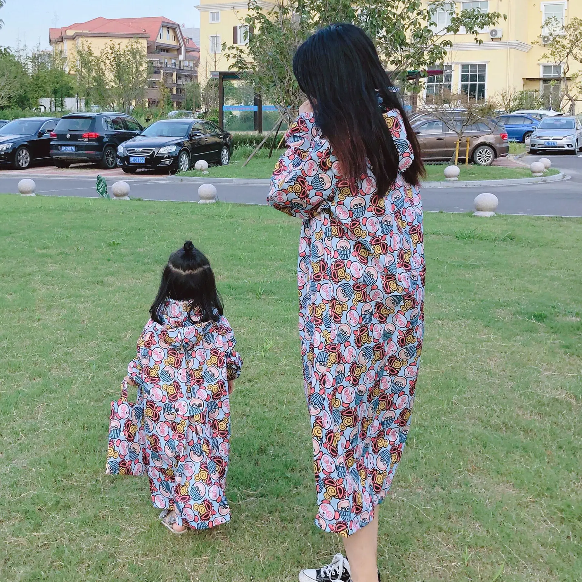 New Black Super Pacifier Raincoat with Space for Schoolbag Students CHILDREN'S Baby Men And Women Medium-small Children Parent