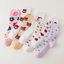 Осенняя Серия цветочков в носках женщина оригинальность носки индивидуальность тренд в носках школа открывается