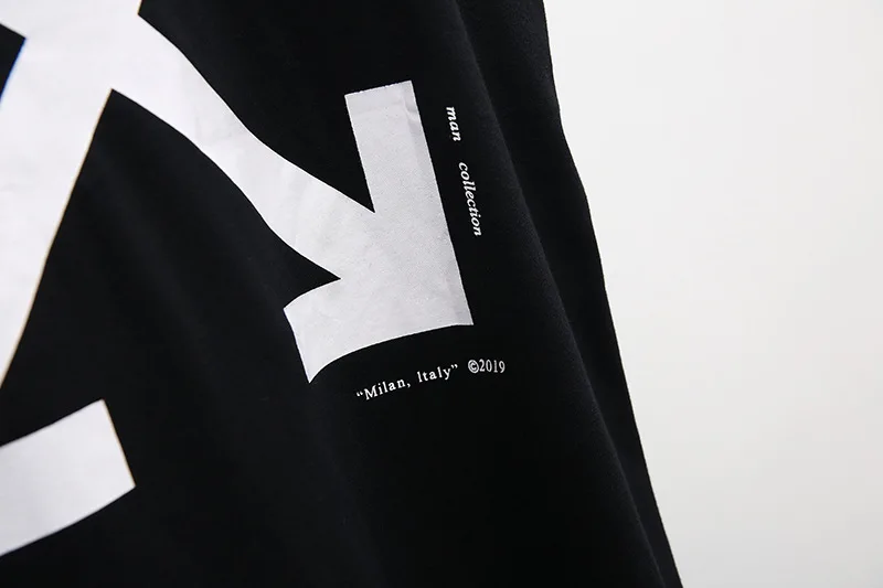OFF-WHITE/Высококачественная летняя футболка с короткими рукавами и рисунком «целующийся Стрела»