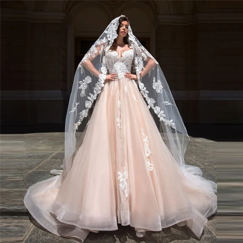 

2021 Scoop Neck Lace Appliques Princess Wedding Dresses Buttons Back Tulle Buttons Back Bridal Gowns Formal Garden Long Robe