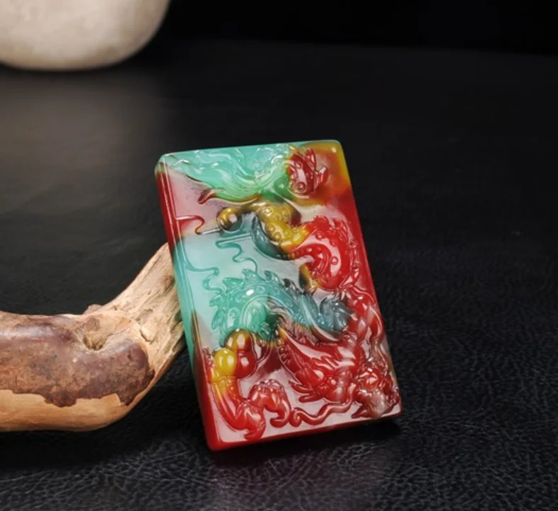 Курица крови нефрита цвет жизни Сяо длинная безопасность бренд кулон золотой