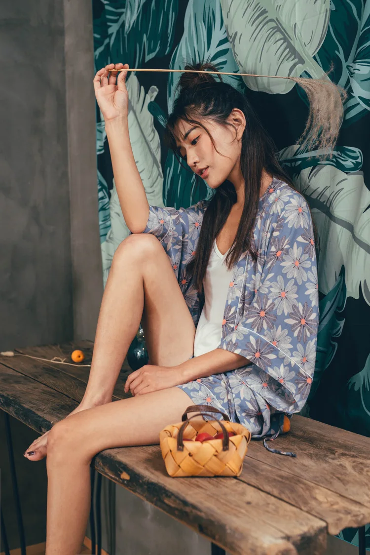 Summer New Sweet Lady Printing Daisy Sling Shorts Three Pieces Set Loose Pajamas Sexy Pijama Loungewear Women Sleepwear Pj Set