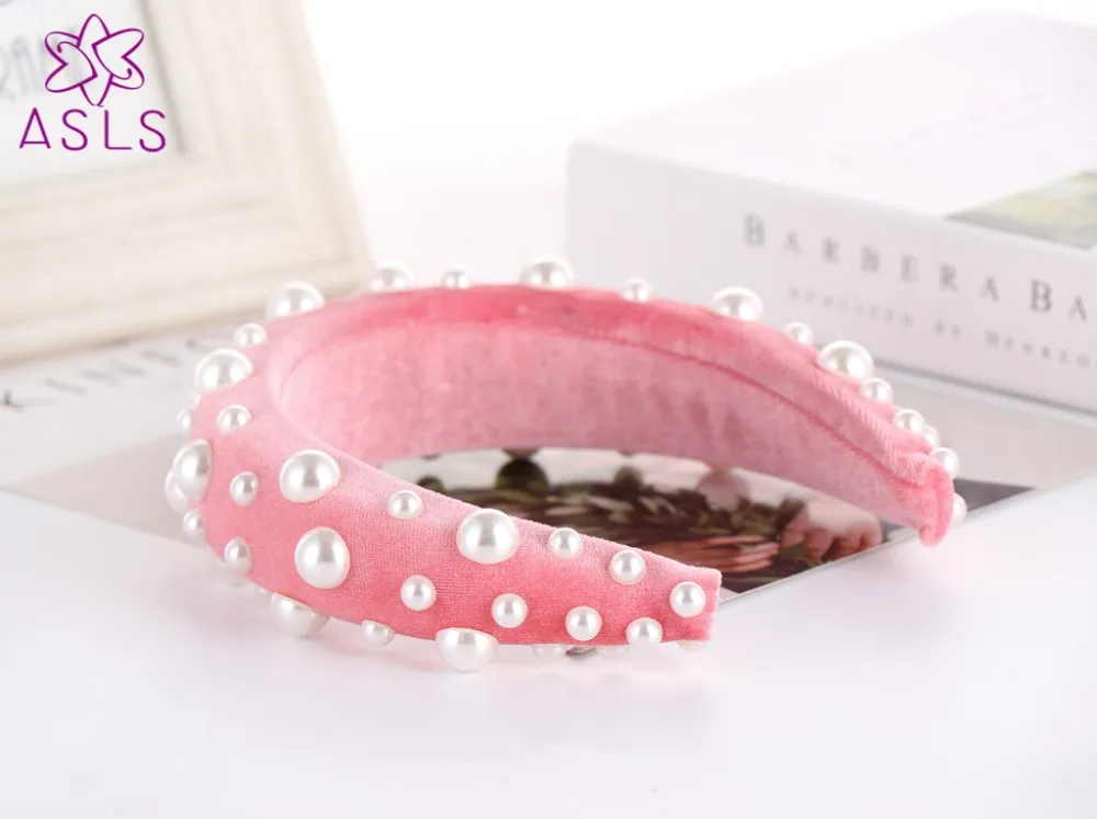 11703449067_1270434164