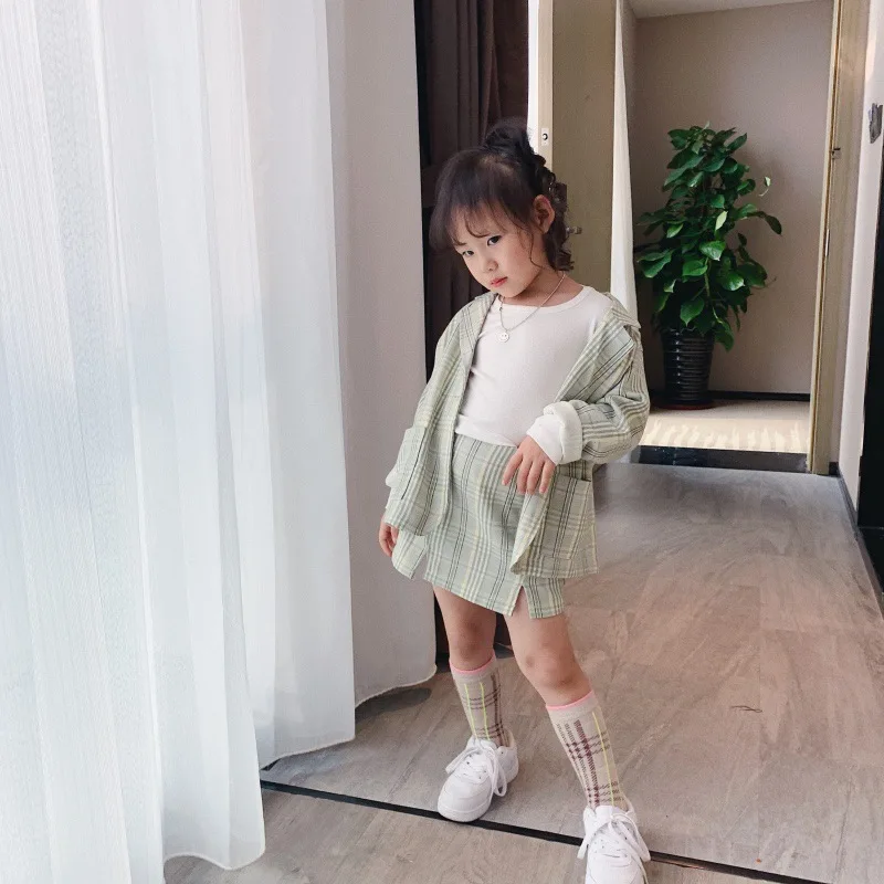 Осень г. клетчатый костюм для девочек Детская осенняя юбка с длинными рукавами корейский комплект из двух предметов Одежда для девочек