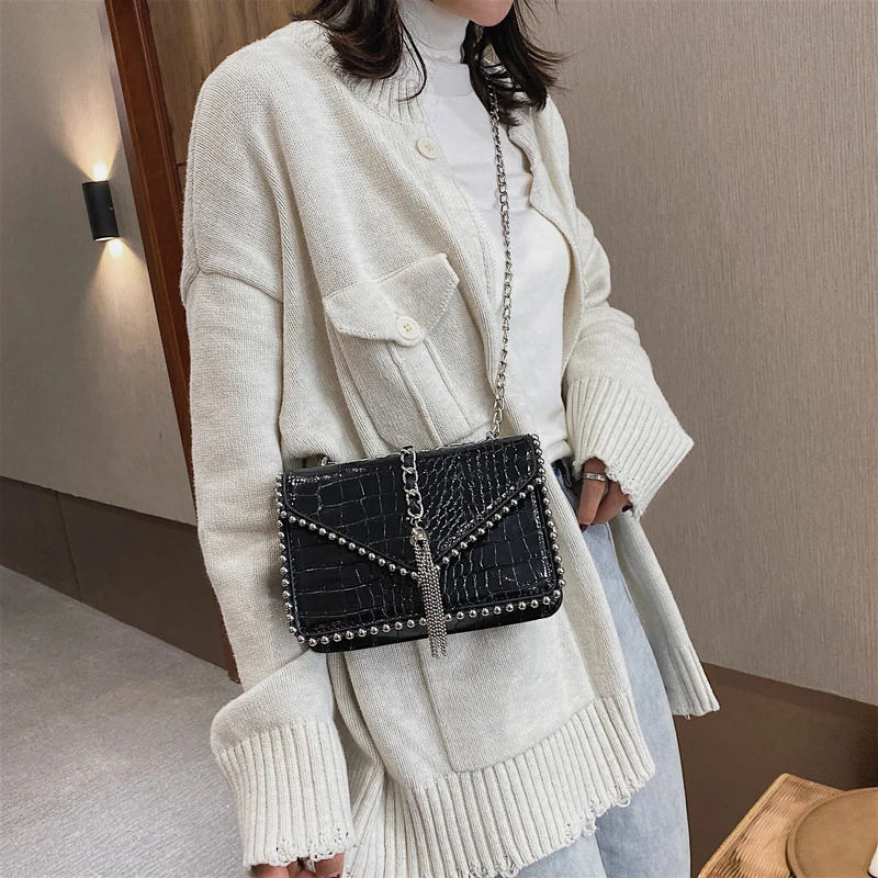 

YILIAN tassel envelope small square bag 2020 new fashion high-end bag women's single-shoulder cross-body chain bag