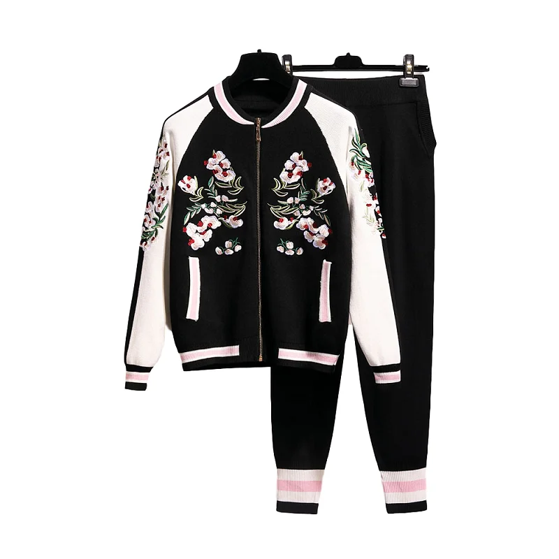 

Patchwork Tracksuit Knitted Outfits Women Tracksuits Embroidery Flowers Zipper Cardigan Sweater Pants Set Female Loose Knit Suit