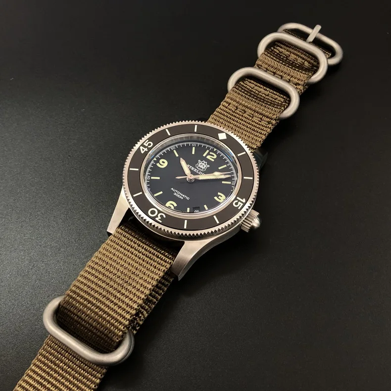 steeldive watch 32