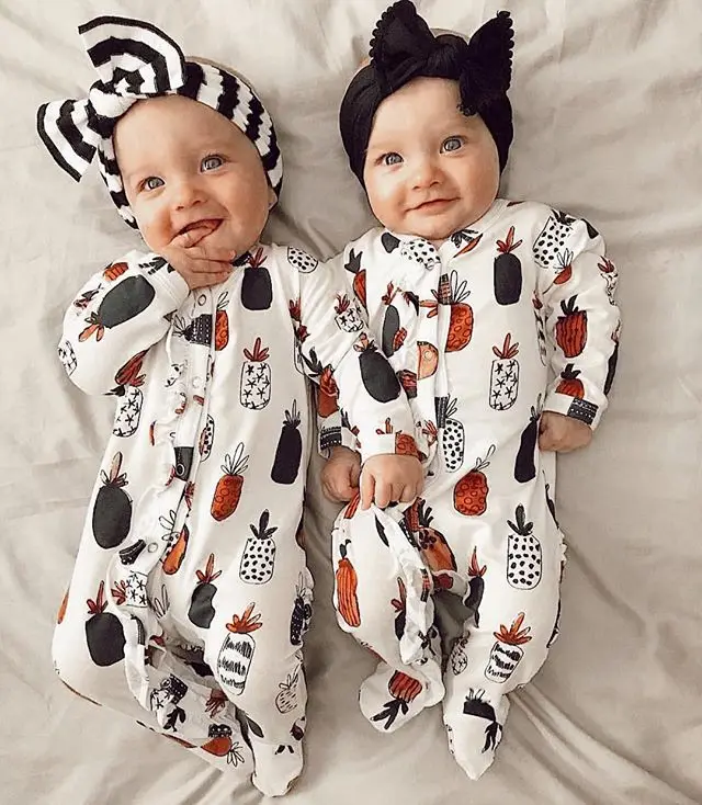 Emmababy для новорожденных девочек; сезон осень-весна; Длинные рукава; принты с ананасом; пуговицы; фуфайки; повязка на голову; одежда для подвижных игр