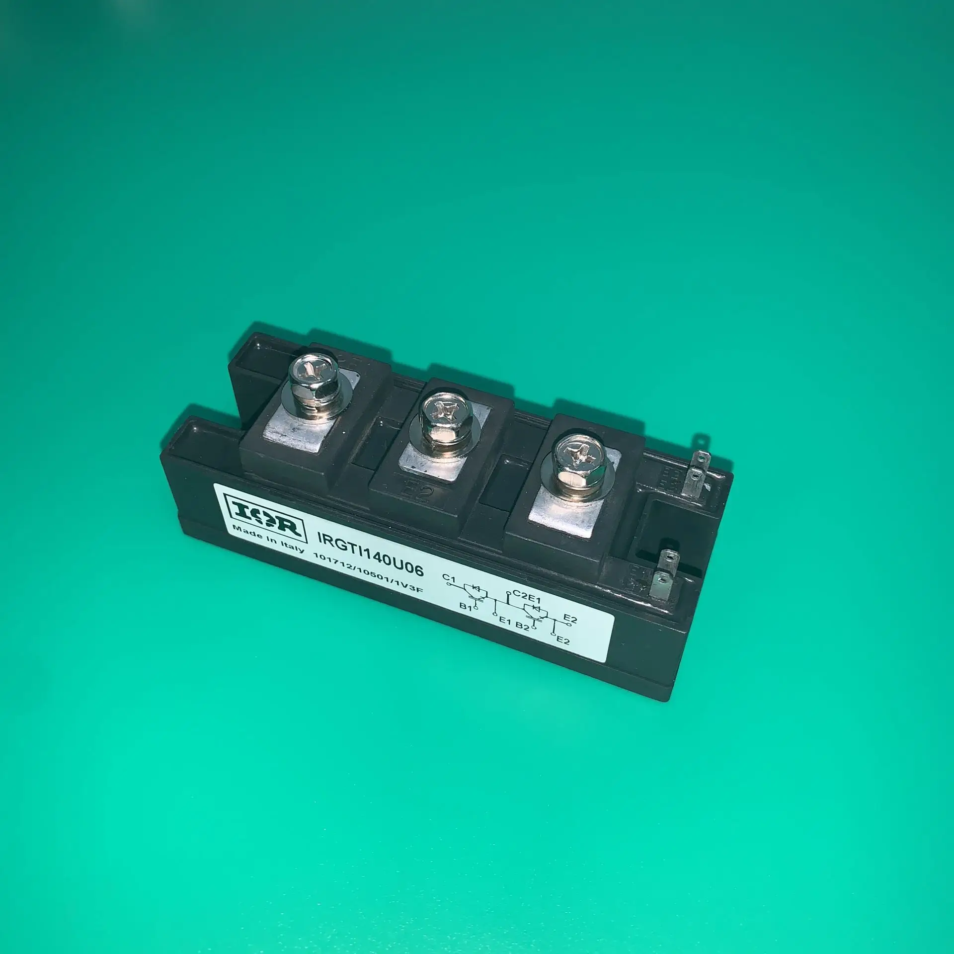 

IRGTI140U06 транзистор IGBT IRGTI140U 06 силовой модуль половинный мост 600 в CES а стандартный IRGTI140 U06 IR GTI140U06 140U06