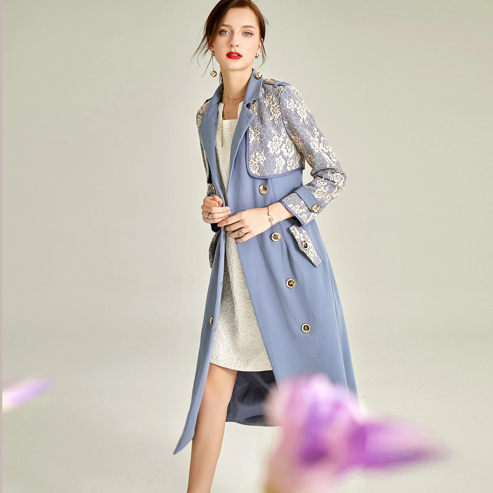 

Autumn winter women trench coat turn-down collar lace belt long coat casual loose plus size elegant ladies trench coat h186