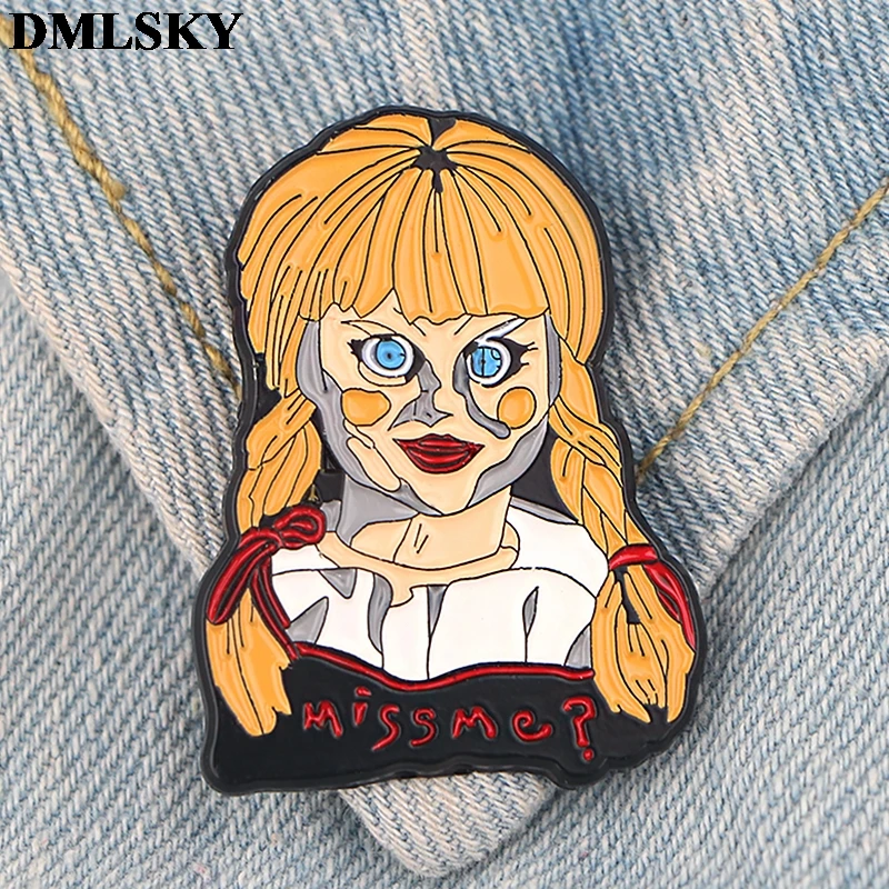 

DMLSKY Annabelle MISS ME Letter Enamel Brooches Metal Pin horror Badges Hat Pins Cartoon Jewelry For Clothes Lapel Pin M4062