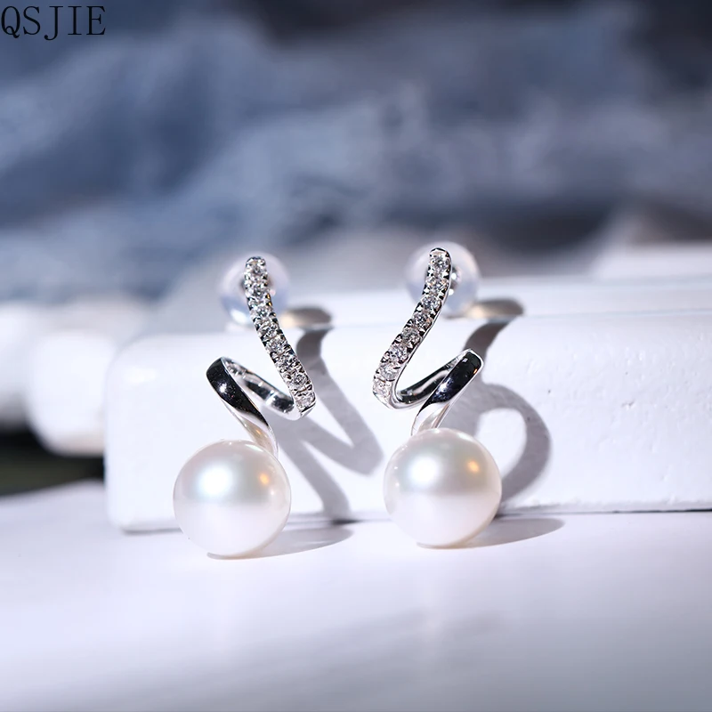

High Quality 1:1 Swa New Pearl Ear Nails pearl earrings