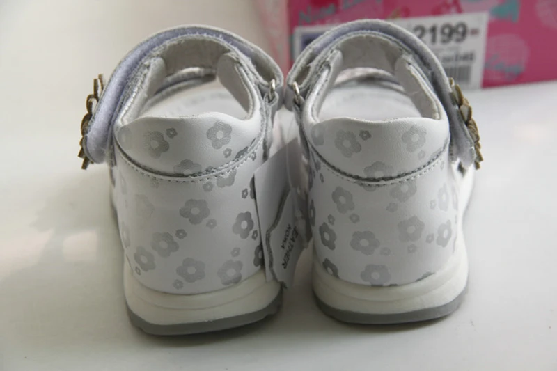 1pair girl back hard Genuine Leather Children Sandals Orthopedic,Super Quality Kids Summer Shoes