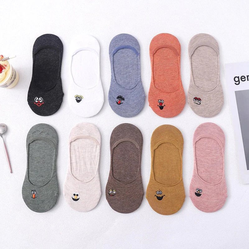 

Women Embroidery Invisible Cotton Non Slip Silicone Sock Slippers Female Happy Funny Cartoon Expression Short Ankle Boat Socks