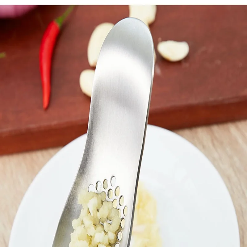 Stainless Steel Garlic Press Grinding Slicer Mincer Ginger Crusher Chopper Cutter For Garlic Masher Metal Kitchen Accessories New Design