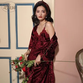 

Pajamas for Women 2019 Autumn and Winter Gold Velvet Pajamas Sexy Sweet Home Service Luxury Sling Pajamas Three-piece Suit