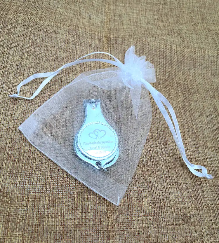 White Gift Bag Pack 100 шт Персонализированные Свадебные сувениры для гостей Индивидуальные свадебные сувениры Многофункциональный открывалка для вина/брелок/кусачки для ногтей - Цвет: White Gift Bag Pack