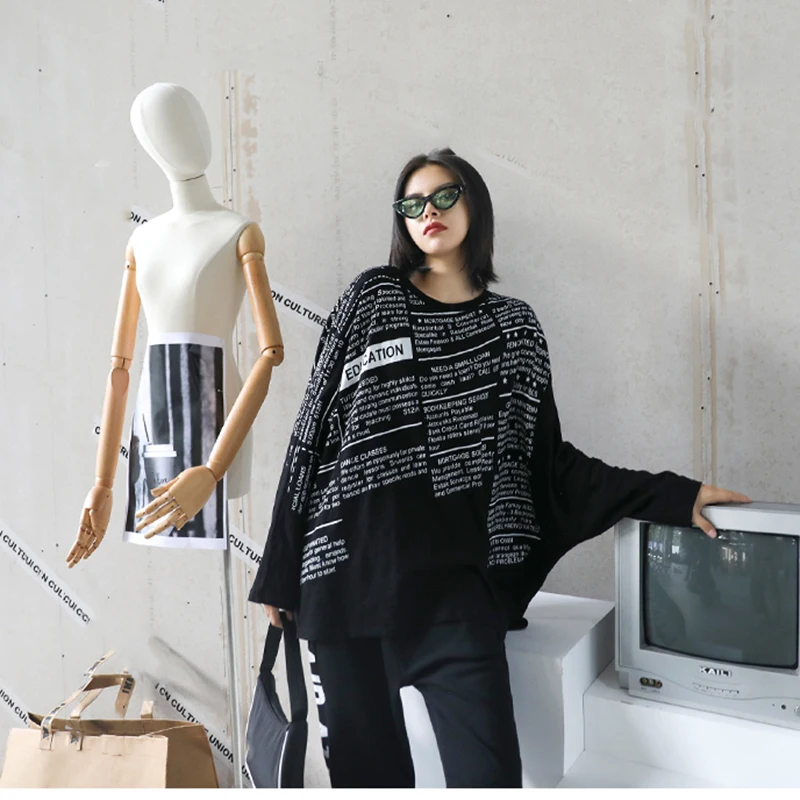 [EAM] Women black letter printed big size T-shirt New Round Neck Long batwing  Sleeve Fashion Tide  Spring Autumn 2020 1DA105