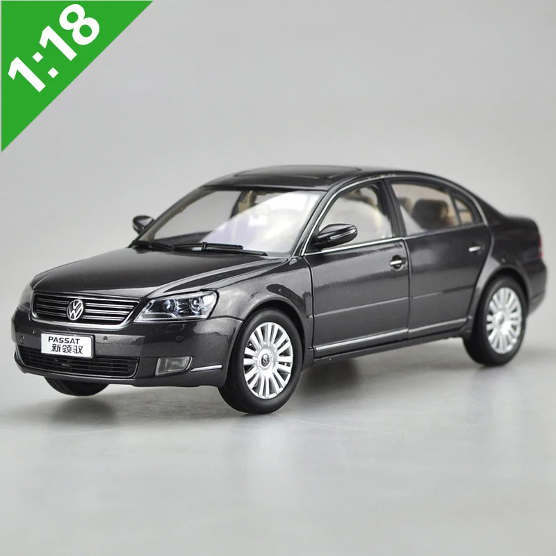 Оригинальная коробка 1:18 Высокая тщательно VW PASSAT сплавочная модель автомобиля статические металлические модели автомобилей для Коллекционные вещи подарок - Цвет: F