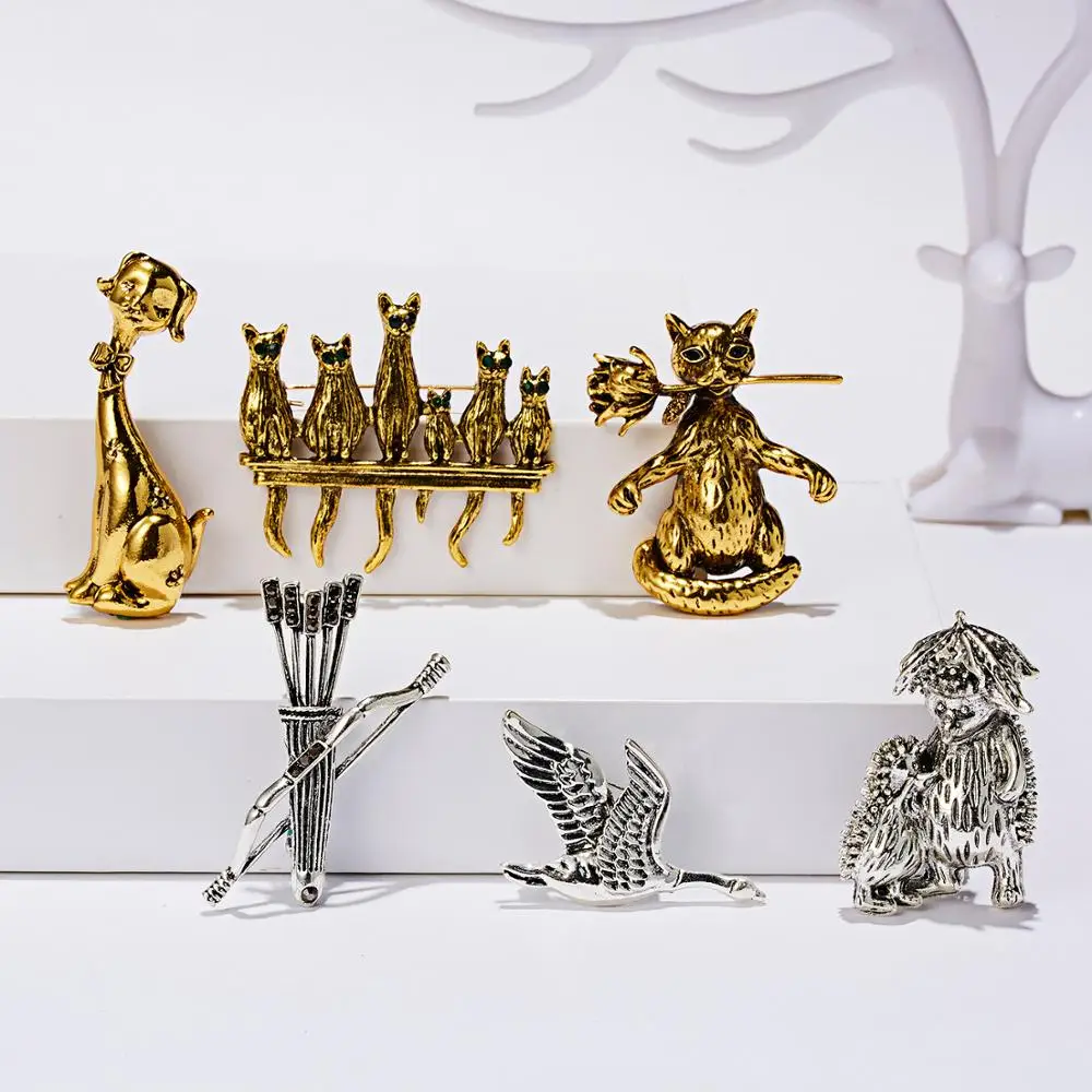 Винтажная брошь со стрелой ежиком собакой кошкой антикварная золотого и