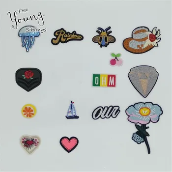 

Fashion Patches Loving heart Flower Embroidered Iron on Patches for Clothing DIY Stripes Clothes Stickers Clothing Accessories