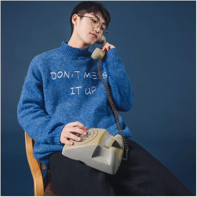 UYUK2019 Autumn And Winter New Loose Casual Fashion Trend Round Neck Solid Color Letter Embroidery Men's Knitted Sweater Hombre UYUK2019 Autumn And Winter New Loose Casual Fashion Trend Round Neck Solid Color Letter Embroidery Men's Knitted Sweater Hombre