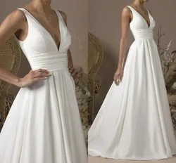 Simple A-Line Satin Wedding Dresses V Neck Floor Length Pleats Spaghetti Strap Bridal Gown Country Vestido De Noiva Mariage