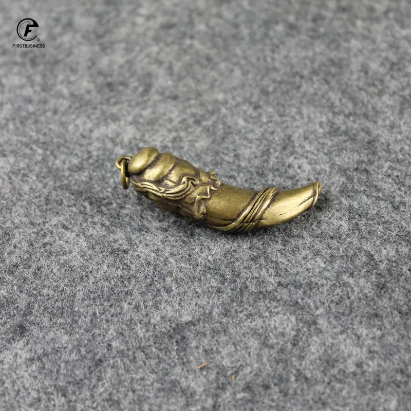 Copper Guan Gong crescent Statue Ornaments Home Decoration Accesories Chinese God of Wealth Key Chains Pendants Puer tea needle
