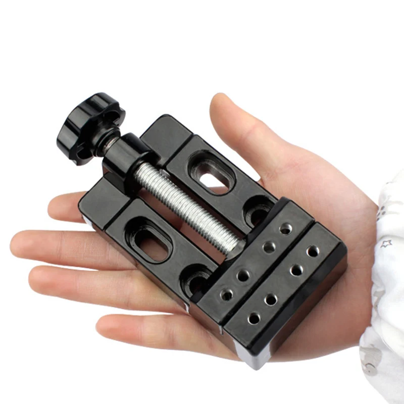 4084335635_1702925314