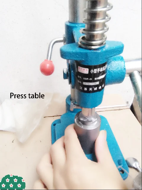 

Small Experimental powder tablet press Manual tablet machine Granulation 6,8,10 mm circular arc