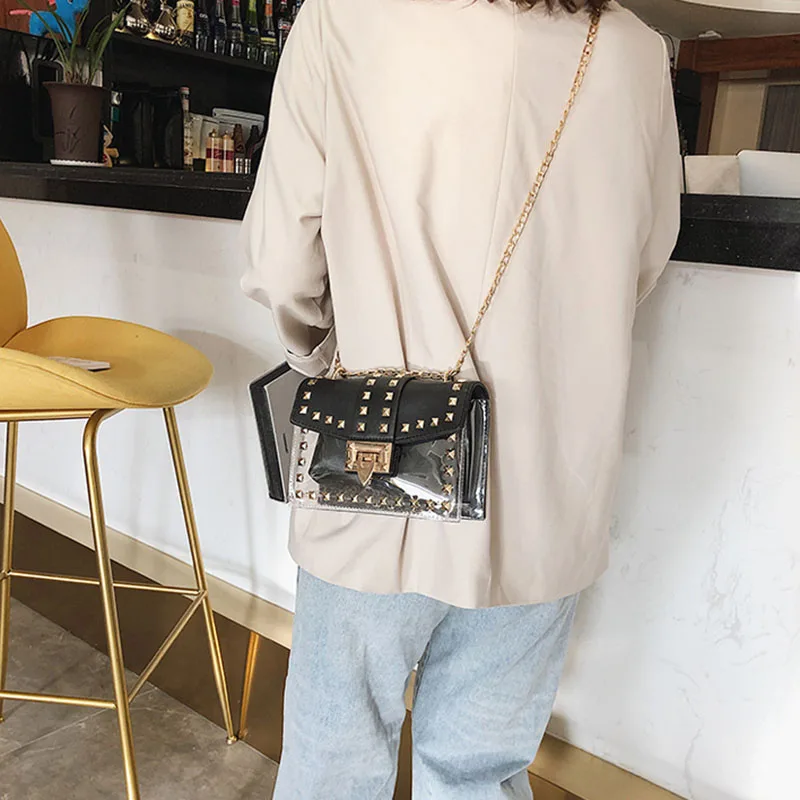 10499397977_1964996055