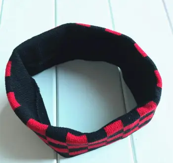 Alternative view of BTS TaeHyung Hair band (Checkered)