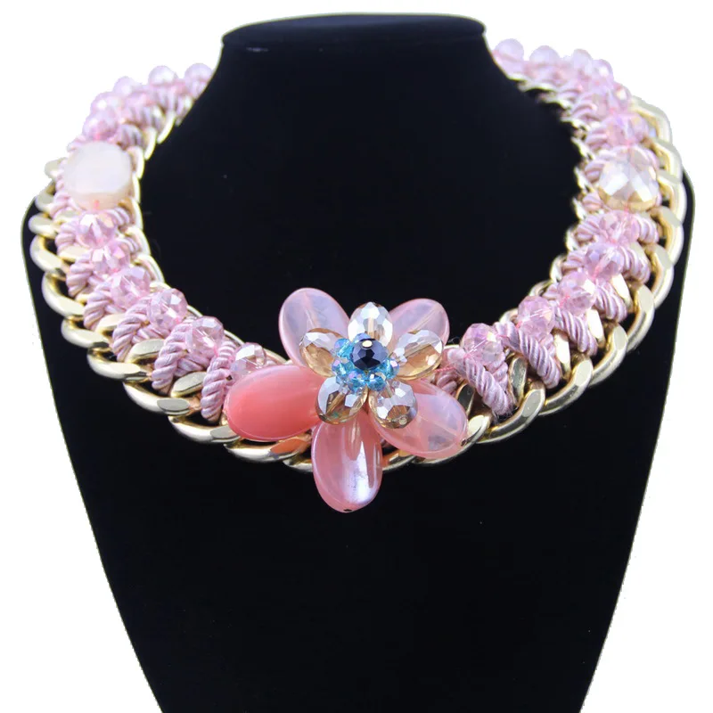 

Europe And America Exaggeration Alloy Accessory Resin Necklace Europe And America Star Retro Inlaid Crystal Women's Flower Neckl