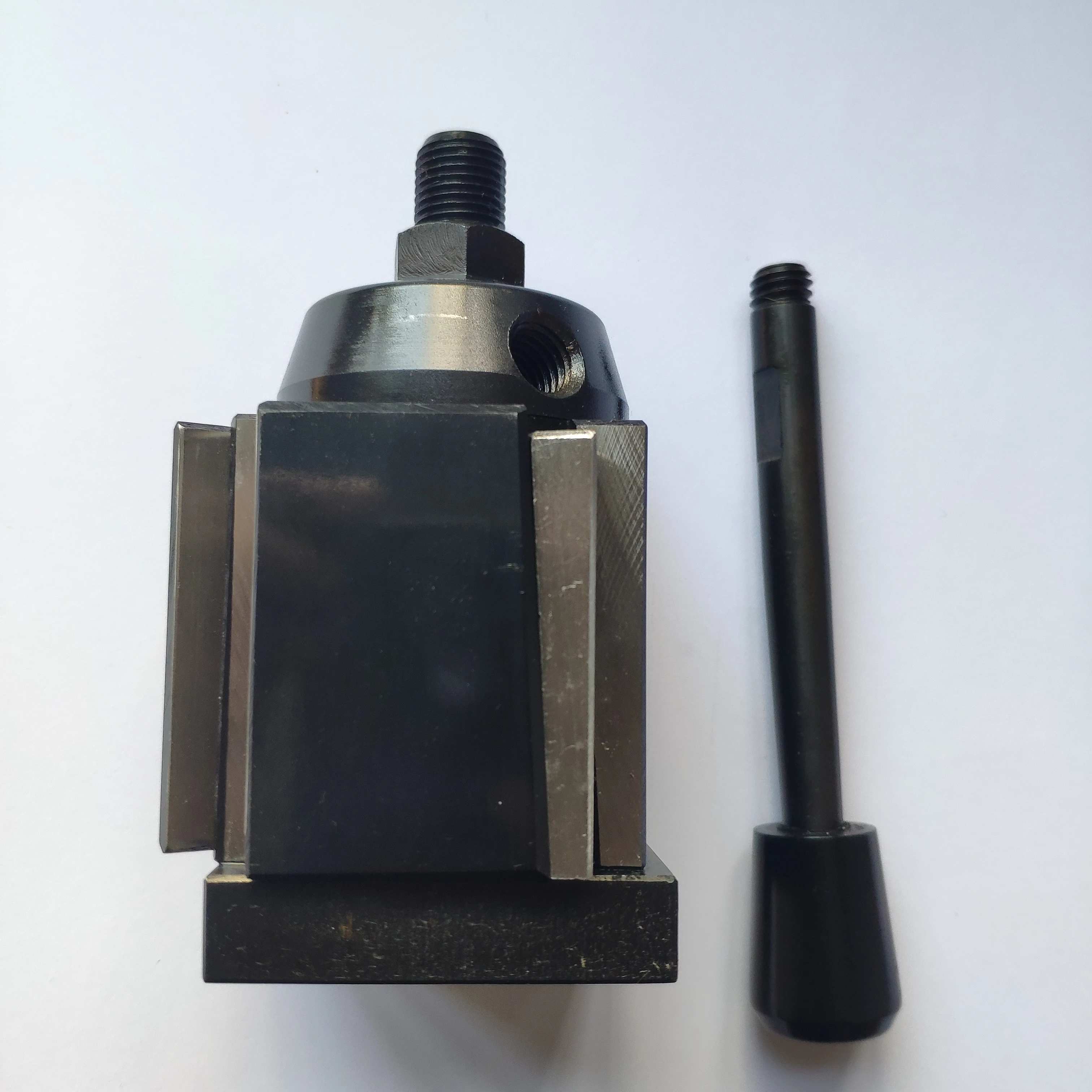 Быстросменный инструмент 250 111|quick change tool post|tool postchange post |