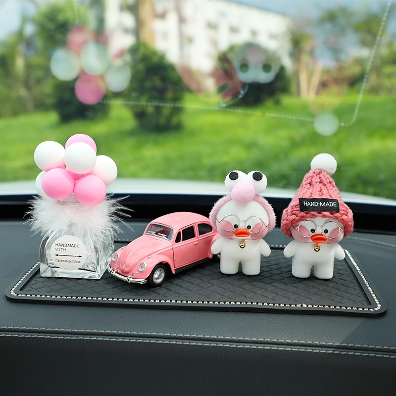 ボブルヘッドのかわいいおもちゃの車のアクセサリー 車のダッシュボードのボブルヘッド 女性のインテリア装飾 ボブルヘッドのおもちゃ Aliexpress 自動車 バイク