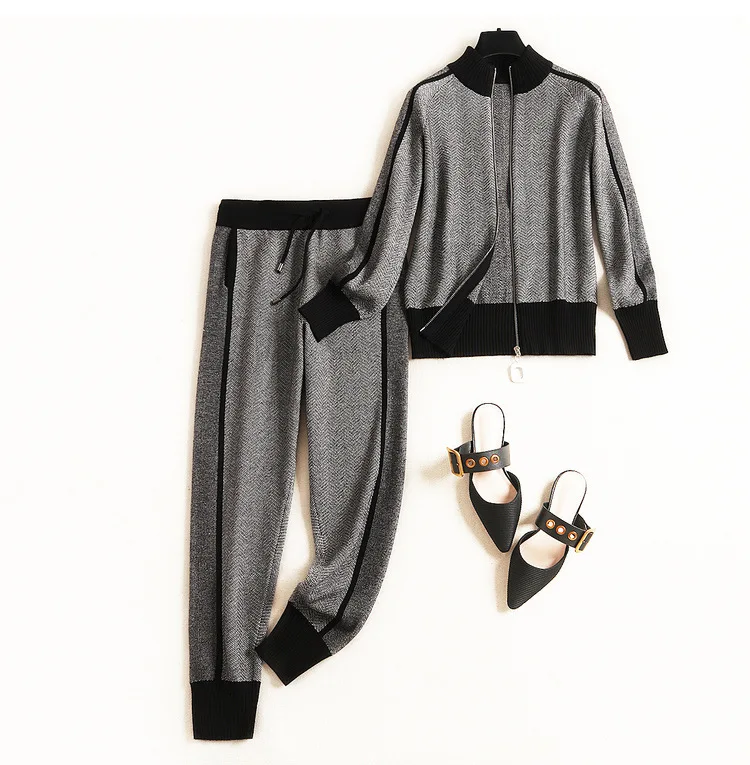 12090554251_650966343