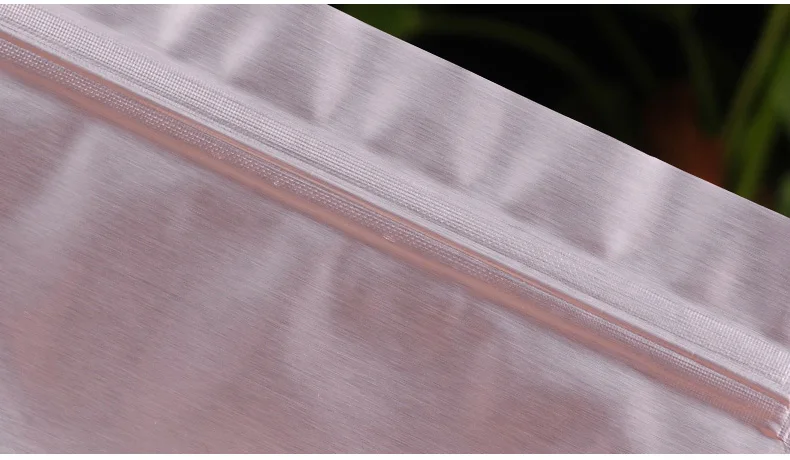 1,Pure aluminum foil,,zipper,Reseal ,frozen,cooked food,electronic products,electronic ,products,medicine,cosmetics,,packaging,storage,powder,dried fruit,tea,nuts,snack,Candy,powder,whole grains, (3)