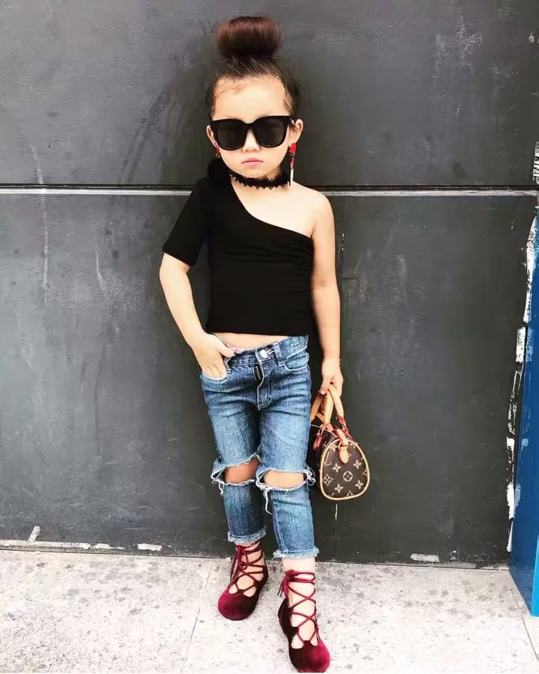 black t shirt Летняя футболка для девочек; топ для малышей; детская футболка; Детская уличная одежда в европейском стиле; Однотонная футболка с короткими рукавами и одним плечом для детей от 2 до 9 лет - Цвет: black t shirt