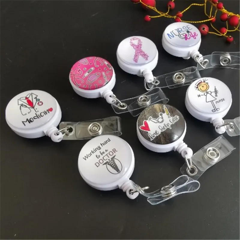 Insignia retráctil de Enfermería de alta calidad, Clip de carrete de dibujos animados, Medicina, Doctor, estudiantes, IC, funda para tarjeta de identificación, 2021, gran oferta, 1 unidad