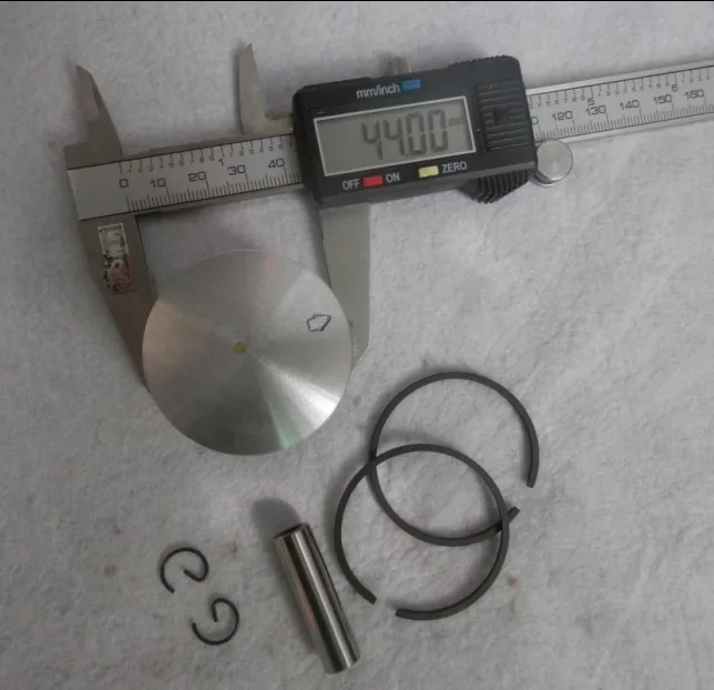 PISTON KIT 44M MITSUBISHI TL52 44F-5 3