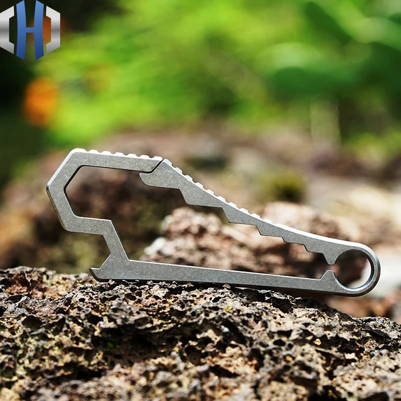 

Titanium Multifunction Gadget Keychain Ring Opener Screwdriver Screwdriver Wrench Portable EDC Tool