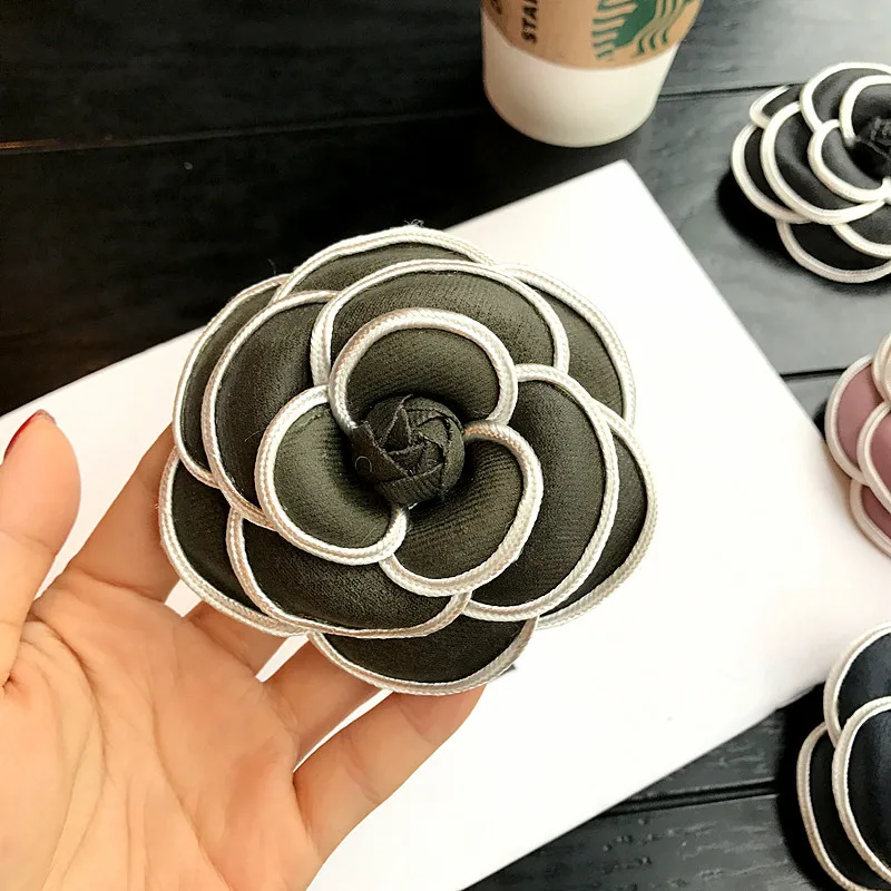 Женские броши в виде цветов Saturna Белые Простые Броши из большой ткани Корейском