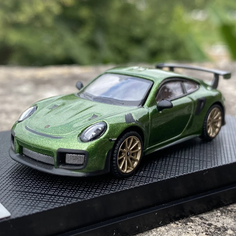 Литая модель автомобиля в масштабе 1:64 из сплава металла 911 коллекционный
