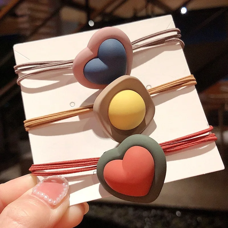 11558232625_562992600