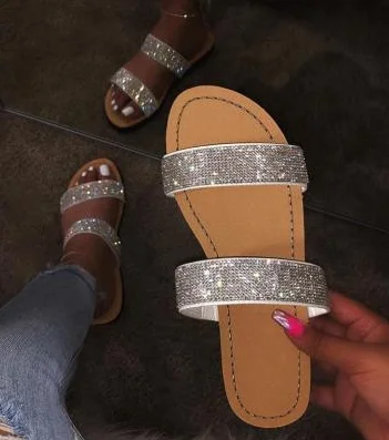 

Women fashion wild beach slippers 2020 new rhinestone bright diamond flat sandals flip flop home outdoor travel student slippers
