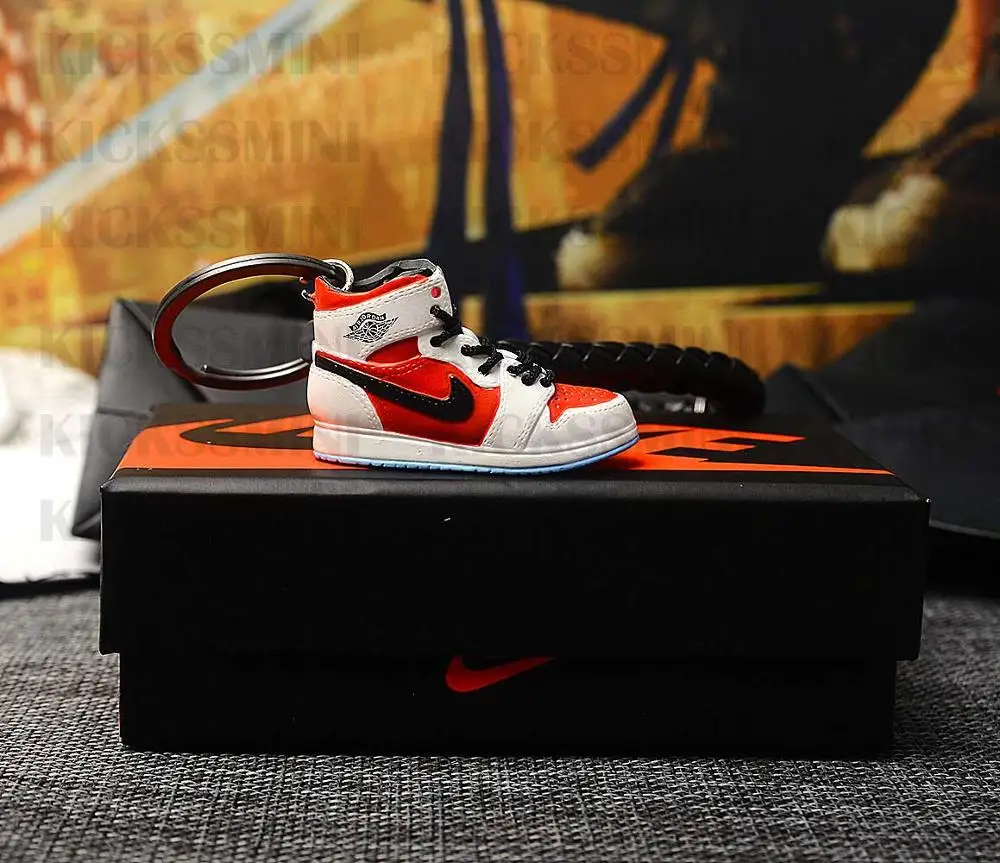 Личность Jordan Air Jordan 1 белый красный часть 3 3D модель кроссовок Брелок сумка коробка Подвеска Пара Кукла аксессуар - Цвет: a shoe w rope
